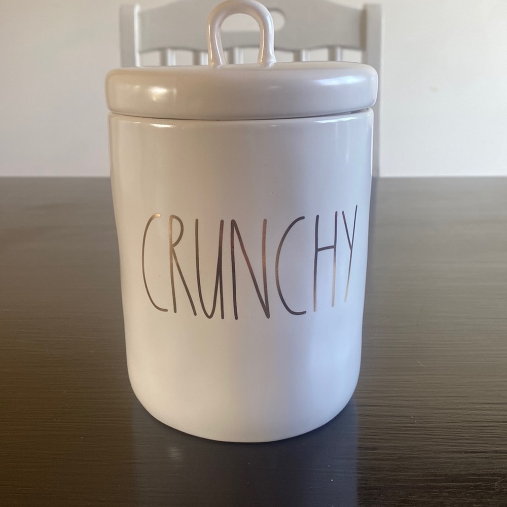Rae Dunn small canister “crunchy”